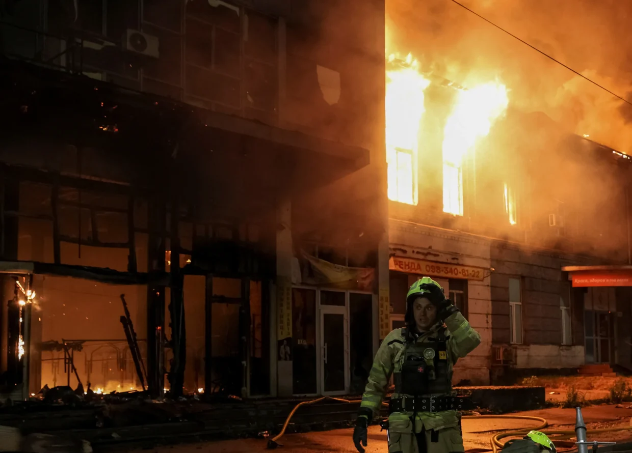 Massive Russian Strike Kills Four in Kyiv as Peace Talks Stall