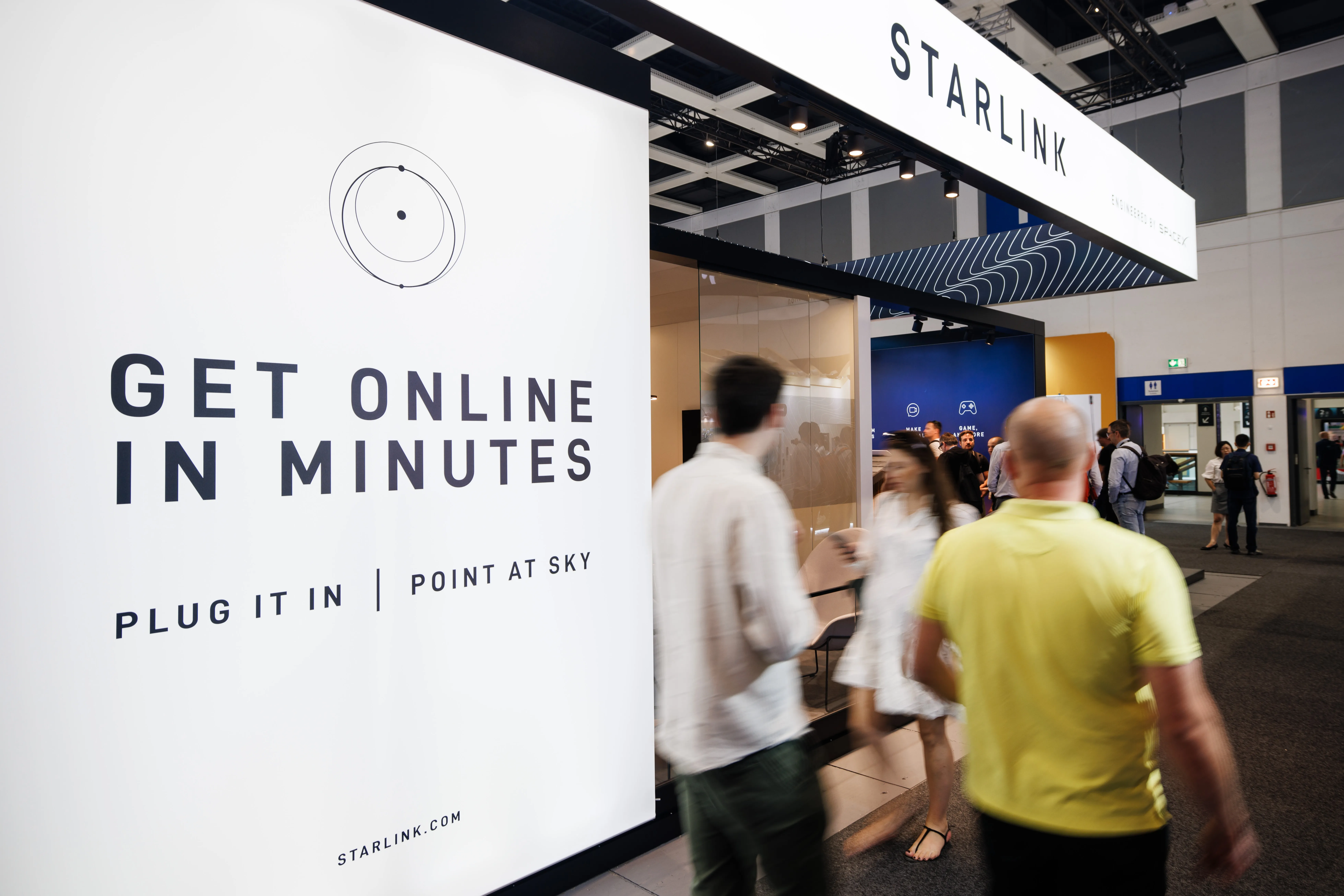 Starlink Crashes Worldwide Leaving 60000 Users Without Internet