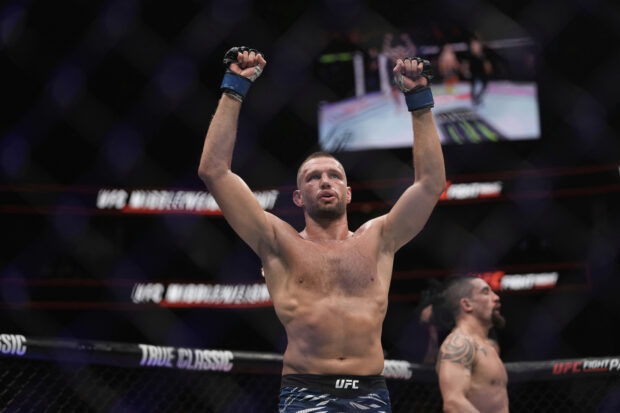Former Champion Robert Whittaker Stunned By Underdog In Split Decision Thriller